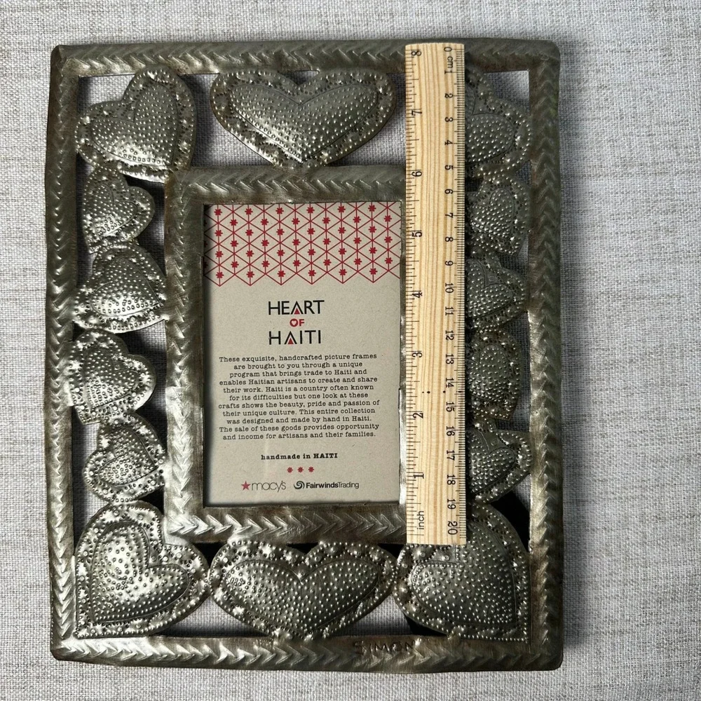 Heart of Haiti Macy's Haitian Metal Heart Picture Frame 4x6 Signed Simon